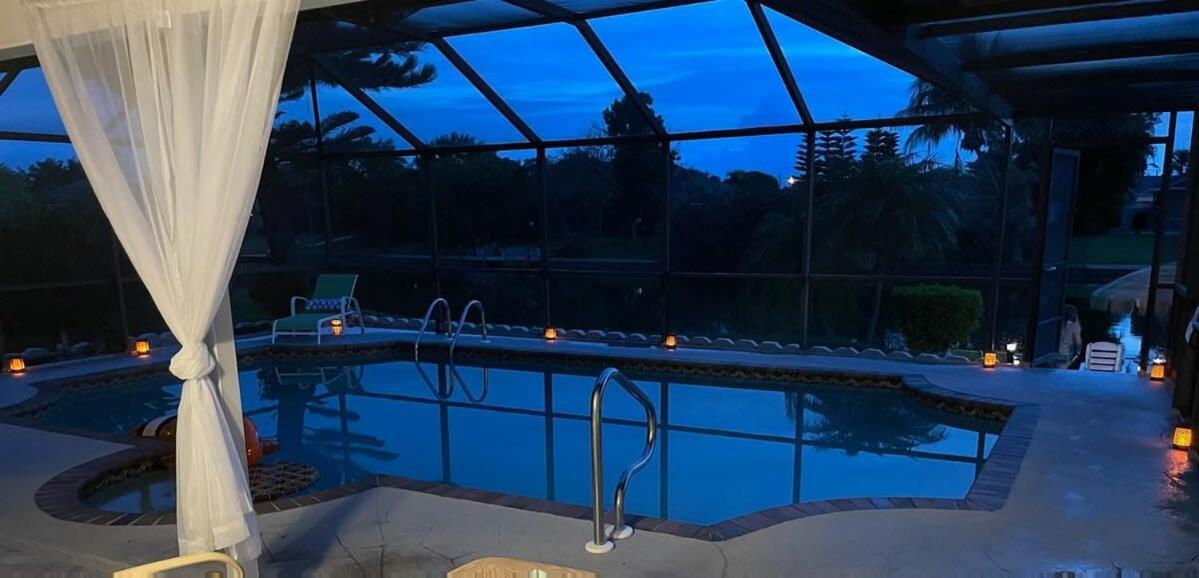 Hidden Secret Waterfront Retreat Villa Кейп Корал Екстериор снимка