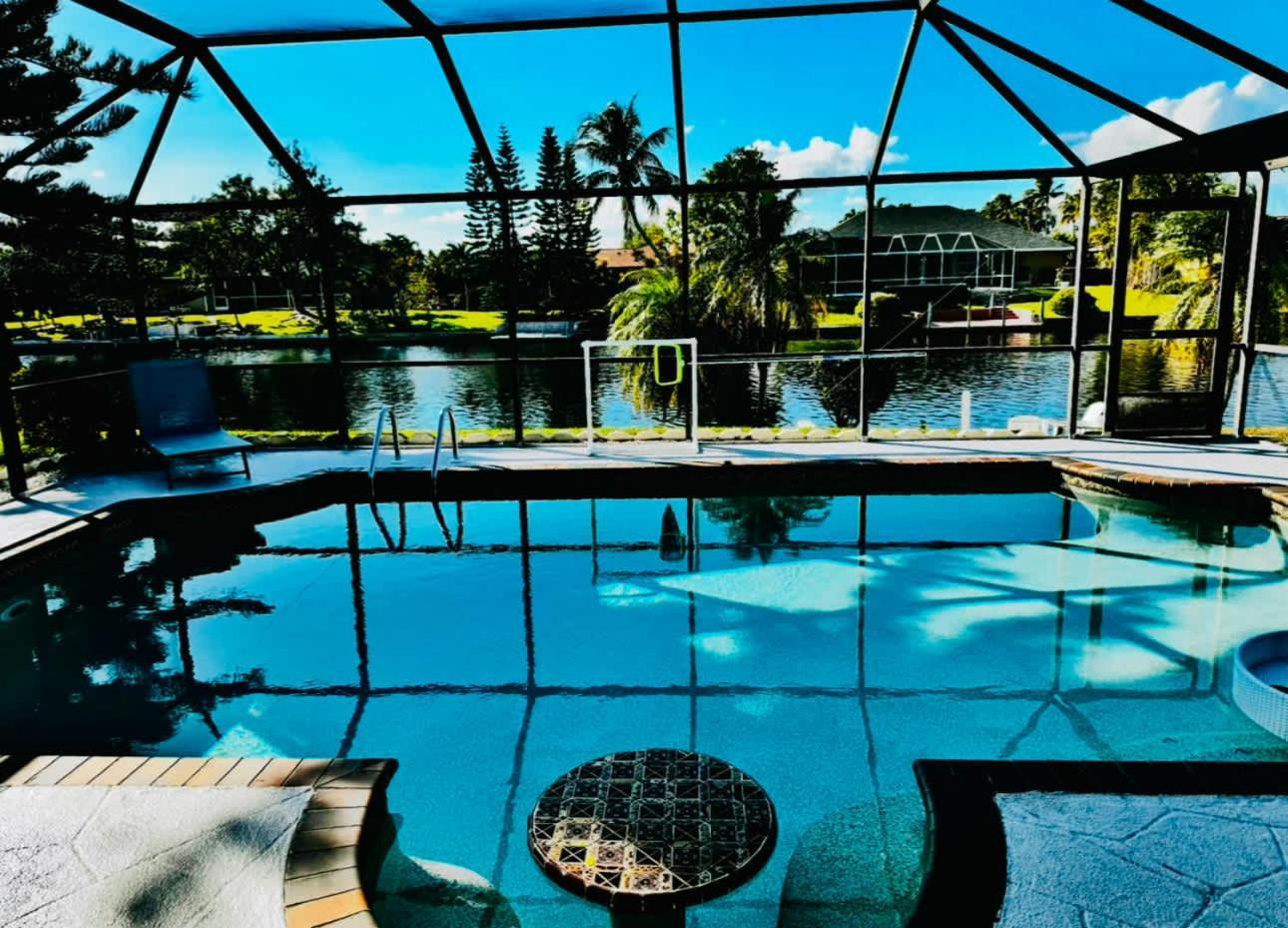 Hidden Secret Waterfront Retreat Villa Кейп Корал Екстериор снимка